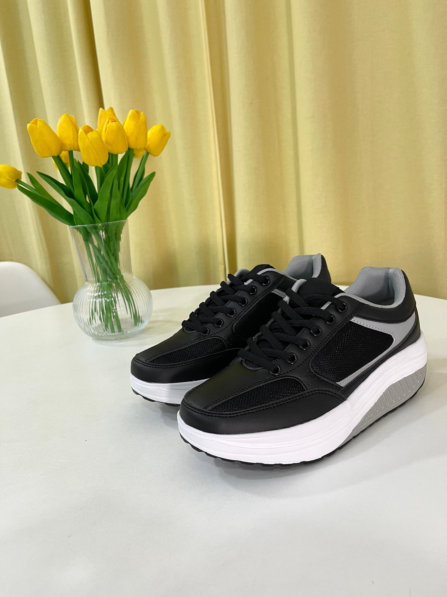 Scarpe Basculanti Donna Modello Pechino Nero In Eco Pelle