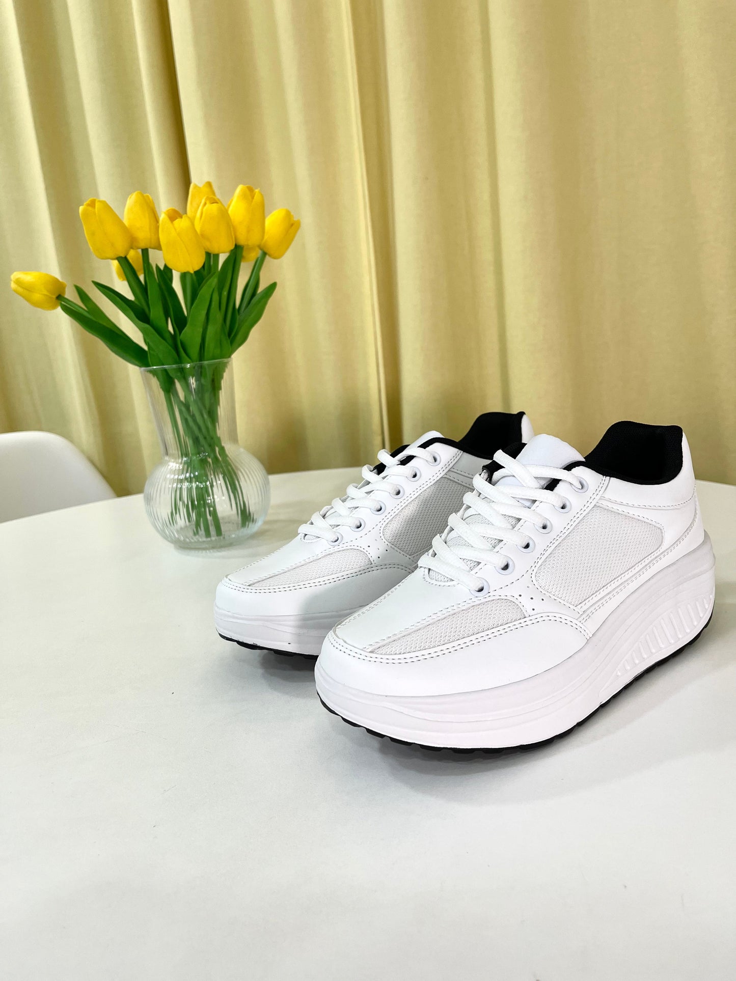 Scarpe Basculanti Donna Modello Pechino Bianco In Eco Pelle